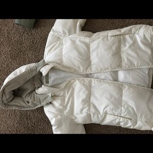 Liz Claiborne white hooded puffer coat